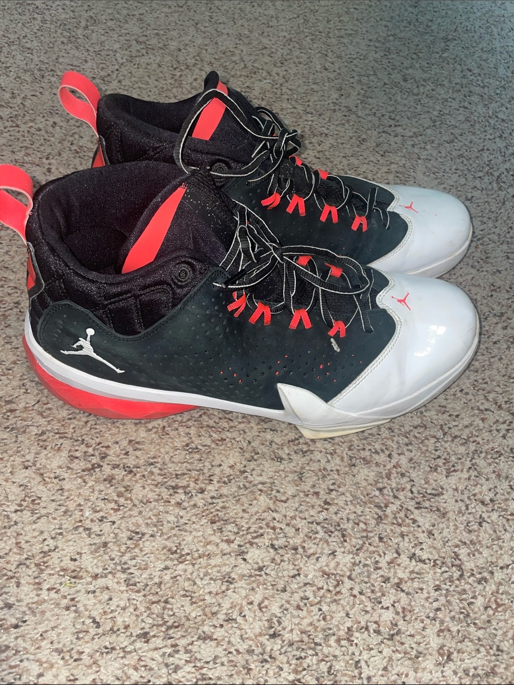 Men's Athletic Basketball Sneakers - Black, White & Red